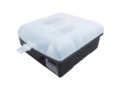 Plastic rat box with snap trap