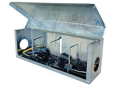 Mouse trap in tunnel box, galvanised with 2 snaps